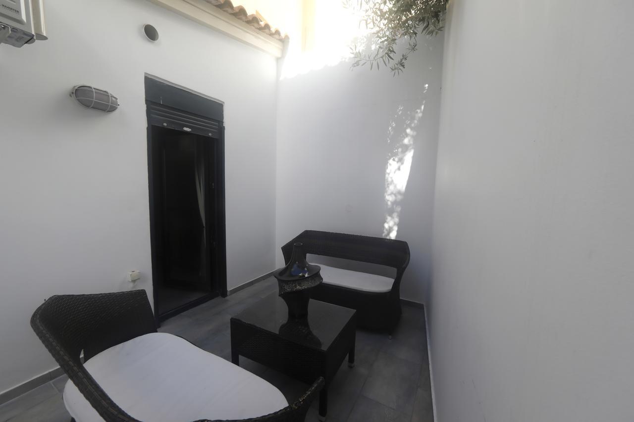 Gazi Boutique Apartment 2 Athènes Extérieur photo